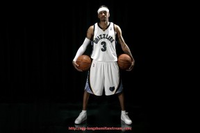 龙珠直播-篮球运动员如何利用科技手段提升训练效果和比赛数据分析能力